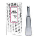 L'Eau D'Issey Une Goutte Sur Un Petale